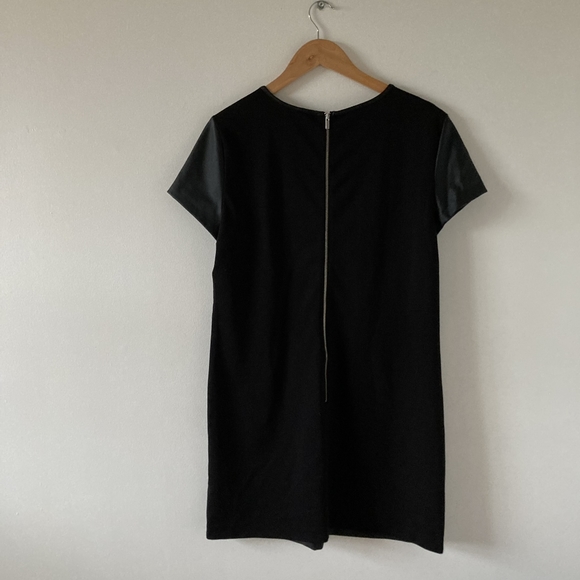 Preloved Oasis Pleather Black Front Zip Back Dress Size UK 14 - Picture 4 of 13